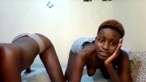 Snapshot of sexy_pie822842 chatting on April 19, 1:10 pm sexy pie online show from April 19, 1:10 pm