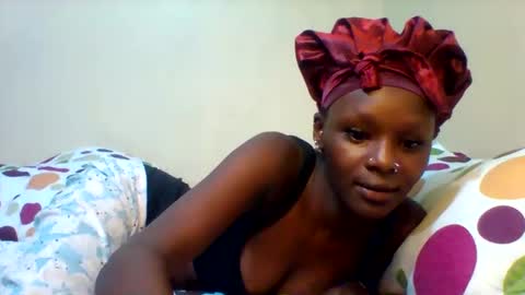 Snapshot of sexy_pie822842 chatting on April 23, 9:30 am sexy pie online show from April 23, 9:30 am