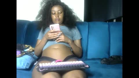 sexy pigeon online show from May 18, 12:18 am