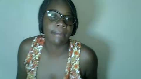 Snapshot of sexy_pussy01 chatting on November 24, 5:18 am sexy_pussy01 online show from November 24, 5:18 am