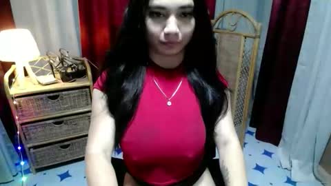 Snapshot of sexy_pussy143 chatting on April 26, 7:17 am angela online show from April 26, 7:17 am