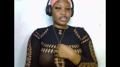 Snapshot of sexy_seducer1 chatting on July 3, 8:37 pm Annie online show from July 3, 8:37 pm