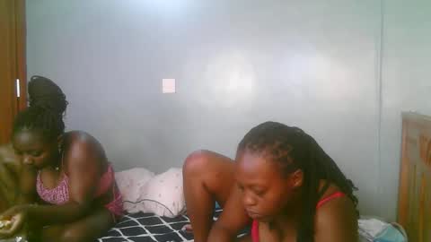 Snapshot of sexy_shava chatting on November 29, 11:57 am sexy_shava online show from November 29, 11:57 am