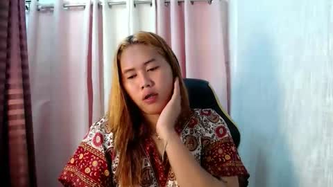SOFIE  The woman who lives in the province online show from June 11, 3:32 pm