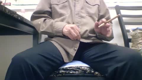 Snapshot of sexy_white_daddy chatting on September 12, 11:48 pm Daddy online show from September 12, 11:48 pm