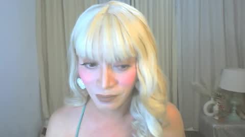 sexy_yllona online show from March 22, 11:52 pm