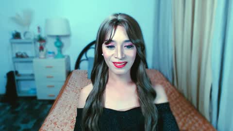 sexy_yllona online show from May 2, 4:56 pm
