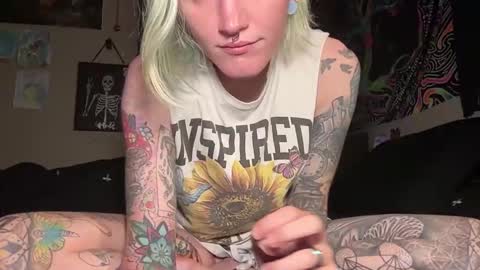 Ollie online show from May 19, 3:13 am