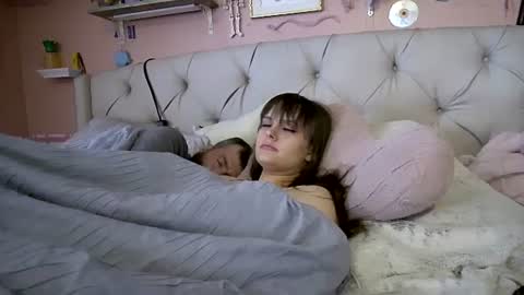 Snapshot of sexyandstoned420 chatting on September 17, 2:08 pm Kali Brent online show from September 17, 2:08 pm