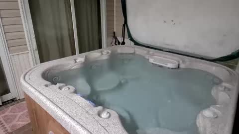 Snapshot of sexyandstoned420 chatting on October 13, 7:08 am Kali Brent online show from October 13, 7:08 am