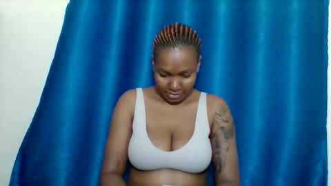 sexyapple2002 online show from May 10, 8:14 pm