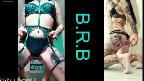 SexyAriel15 online show from April 16, 4:41 pm