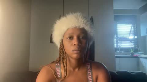 sexyasszeeee online show from February 28, 9:43 am