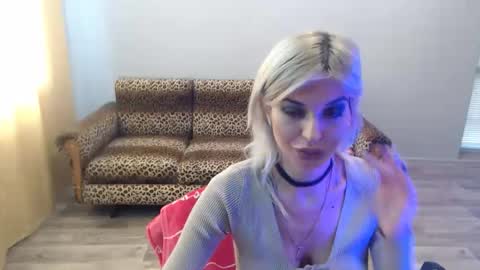 sexybeatriice online show from November 20, 7:30 am