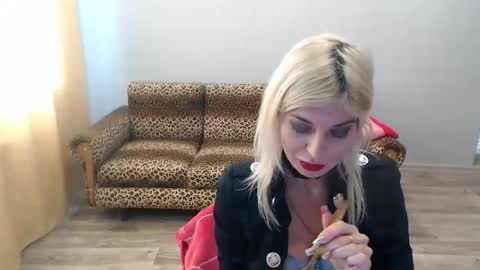 sexybeatriice online show from January 15, 7:24 am