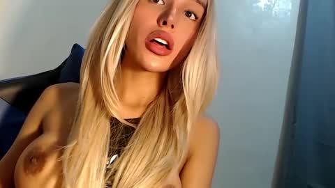 Seraphina Blaze online show from March 5, 10:22 am