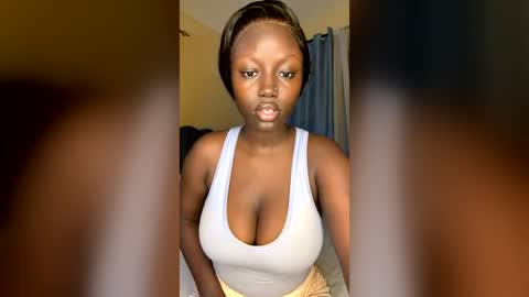 Snapshot of sexybooby5 chatting on July 15, 4:56 pm sexybooby5 online show from July 15, 4:56 pm