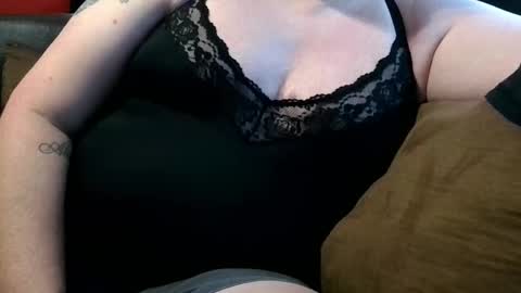Snapshot of sexybri1674 chatting on October 18, 3:46 pm sexybri1674 online show from October 18, 3:46 pm