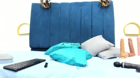 sexybrown_2005 online show from February 12, 6:08 am