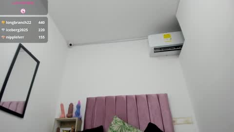 sexybrown_2005 online show from September 21, 12:12 am