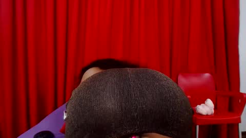 Snapshot of sexybustyboobs chatting on January 15, 5:45 am sexybustyboobs online show from January 15, 5:45 am