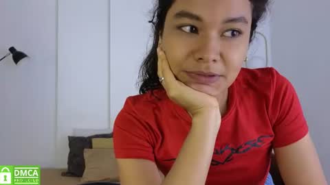 Snapshot of sexychanell_18 chatting on June 29, 1:33 pm chanell and yina online show from June 29, 1:33 pm