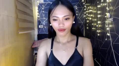 Miss Cheng online show from November 3, 6:25 am