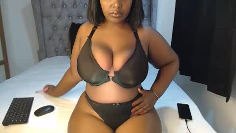 sexychocco online show from December 19, 9:27 am