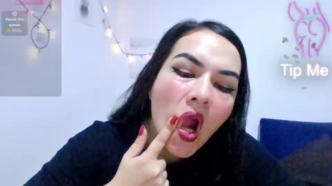 sexychubbyanna online show from June 6, 3:11 am