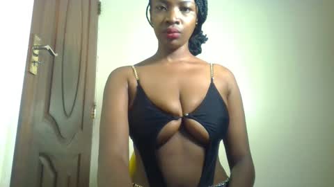 Snapshot of sexyclara90 chatting on March 3, 9:04 am sexyclara90 online show from March 3, 9:04 am