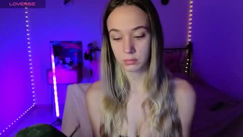 Sophia online show from November 2, 8:17 am