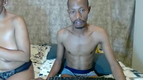 sexycouplexx01 online show from March 10, 6:57 pm