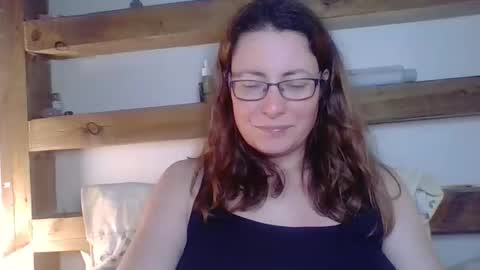 Snapshot of sexyemilyoliver chatting on February 9, 11:03 am Emily online show from February 9, 11:03 am