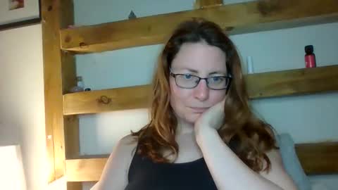 Snapshot of sexyemilyoliver chatting on March 17, 12:30 pm Emily online show from March 17, 12:30 pm
