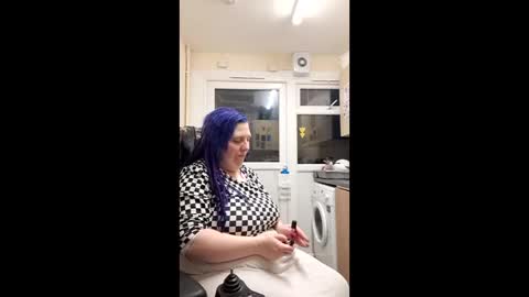 Wouldntyouliketoknow online show from March 29, 6:52 pm