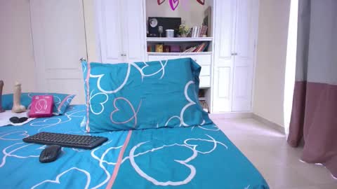 Eva online show from March 9, 8:57 pm