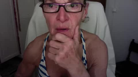 Snapshot of sexyfit58 chatting on March 1, 10:34 pm SexyFit58 online show from March 1, 10:34 pm