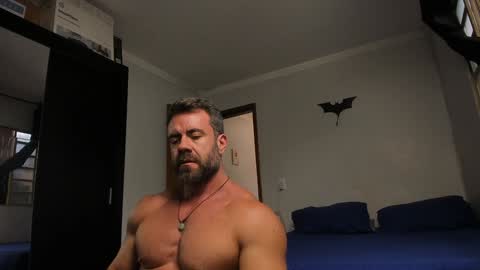 Snapshot of sexyflightz chatting on December 13, 7:32 pm chris online show from December 13, 7:32 pm