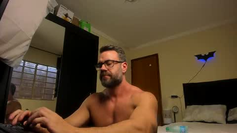 Snapshot of sexyflightz chatting on October 2, 4:25 pm chris online show from October 2, 4:25 pm