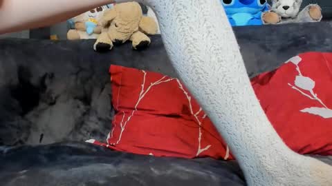 Ari online show from December 18, 5:02 am