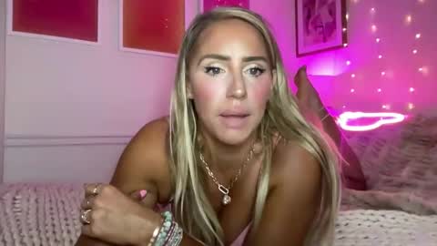 Ashley Love online show from January 18, 7:12 am