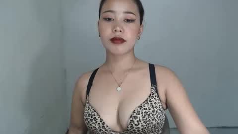 jeanken and jelian online show from January 23, 4:30 am