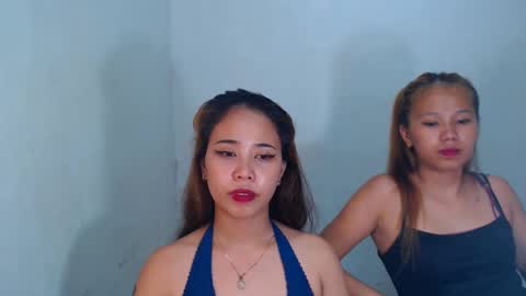 jeanken and jelian online show from February 13, 7:31 pm