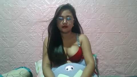 sexyjessa20 online show from May 21, 10:50 pm