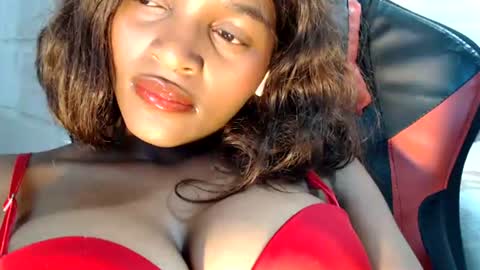 sexyjustin202 online show from June 25, 12:10 am