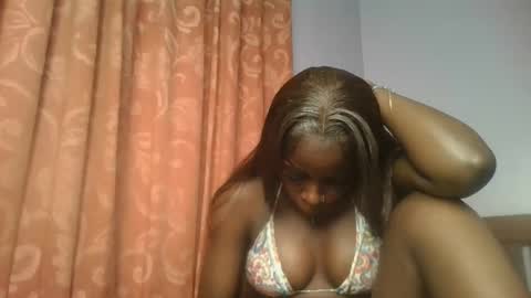 Snapshot of sexykitten200 chatting on March 8, 2:04 am SexyKitty online show from March 8, 2:04 am