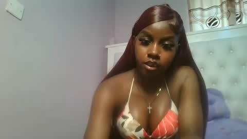 Snapshot of sexykitten200 chatting on April 11, 2:54 pm SexyKitty online show from April 11, 2:54 pm