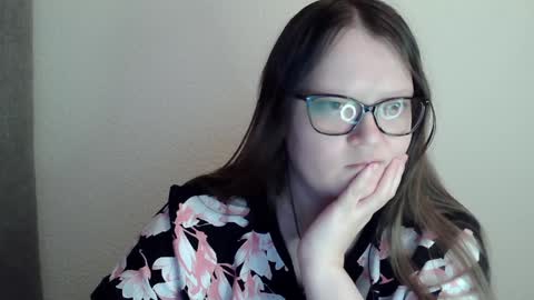 Snapshot of sexykitty_2 chatting on January 31, 2:04 am Kate online show from January 31, 2:04 am