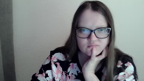 Snapshot of sexykitty_2 chatting on February 2, 6:58 am Kate online show from February 2, 6:58 am