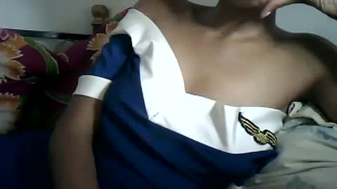 Snapshot of sexylarra12 chatting on December 15, 12:17 pm sexylarra12 online show from December 15, 12:17 pm